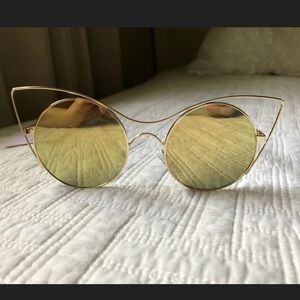 Women’s sunglasses